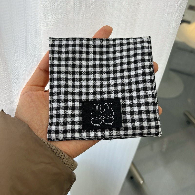 Sottobicchieri in Tessuto dell - Embroidery Room recensione e prezzo
