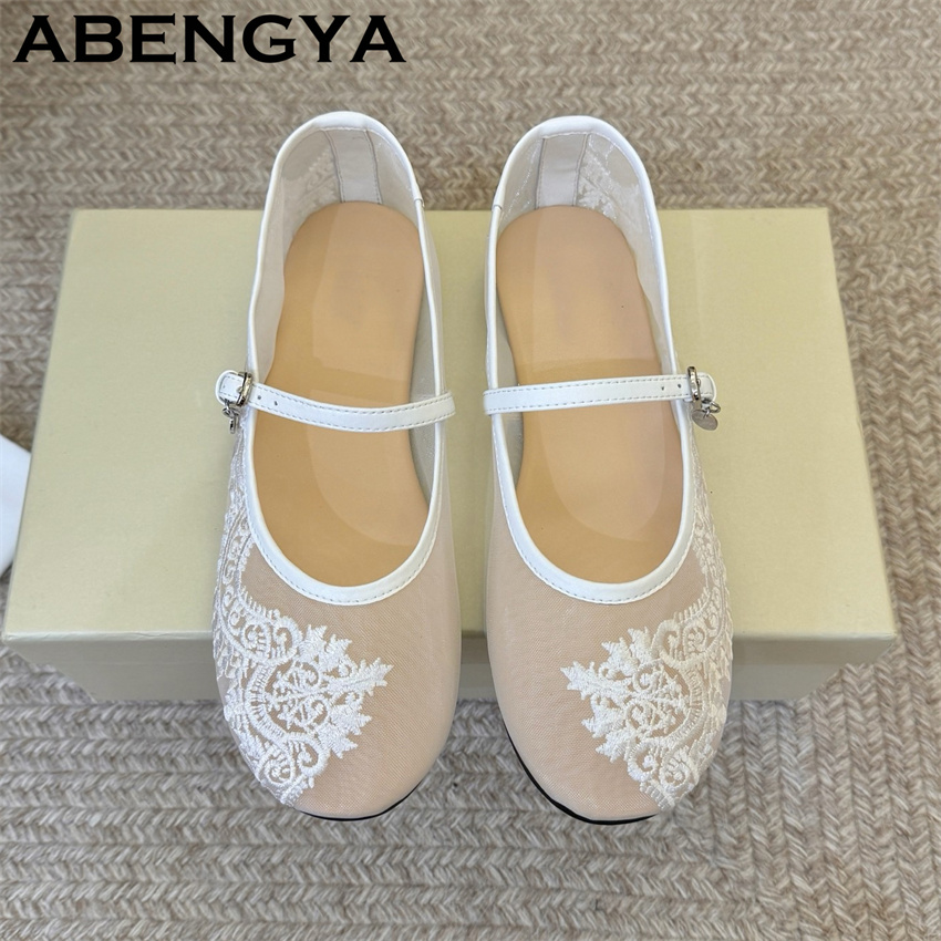 Scarpe Basse Ricamate in Pizzo - Embroidery Designer recensione e prezzo