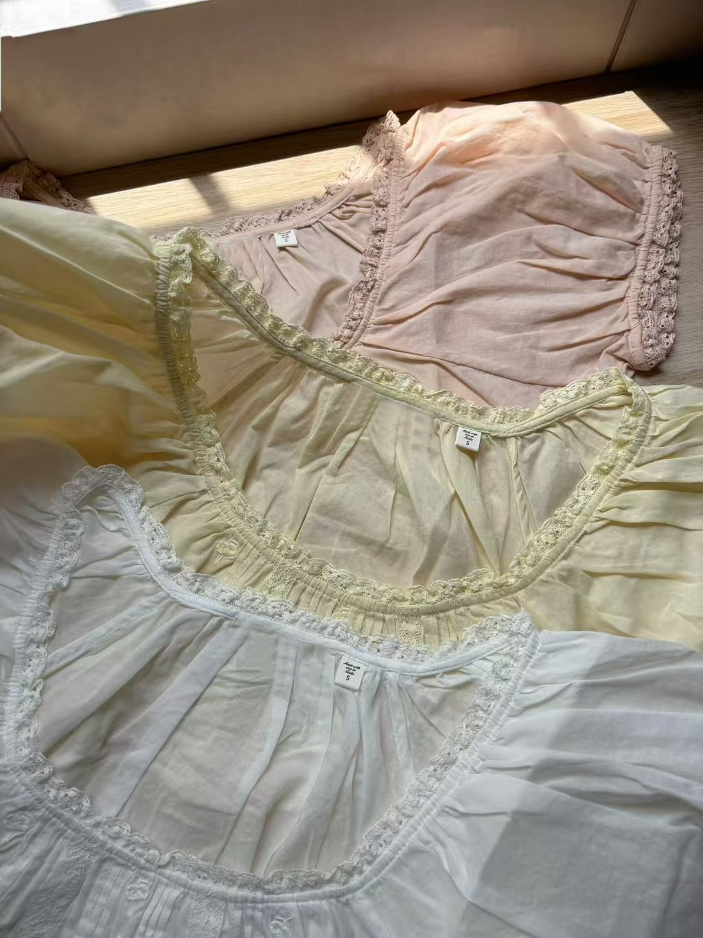 Camicetta da Donna in Pizzo Ri - Embroidery Patches recensione e prezzo