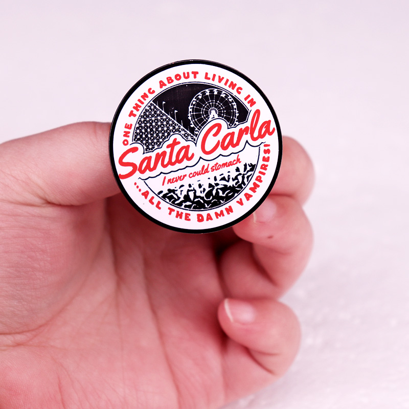 Lost Boys Ispirato Babbo Natal - Embroidery Lips recensione e prezzo