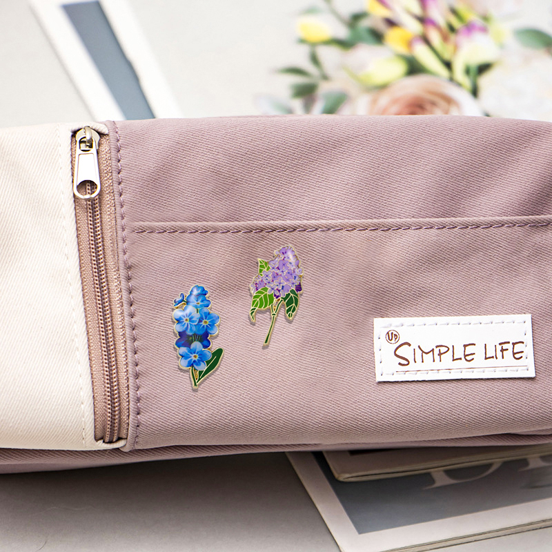 Spille smaltate a tema fiore g - Embroidery Lips recensione e prezzo